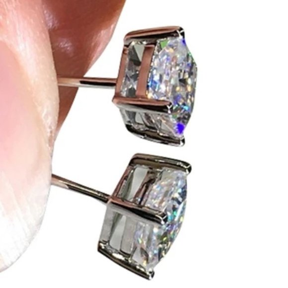 New 2.50 ctw  Diamond Princess Cut Stud Earrings - Picture 2 of 5